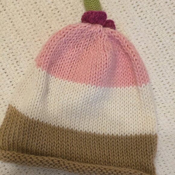 Set of 2 Baby Beanies – Alpaca Fiber Blend – Boutique Heirloom Quality - Picture 3 of 5